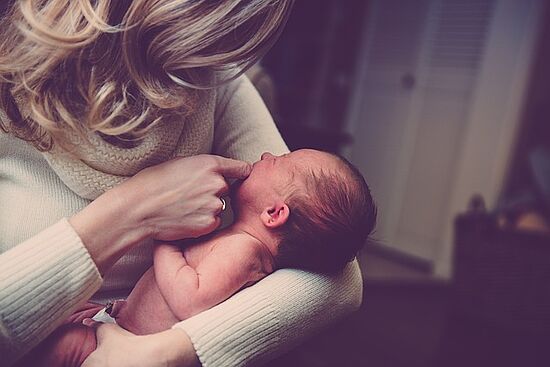 Ein Baby will getragen werden! Die Frage ist nur wie?